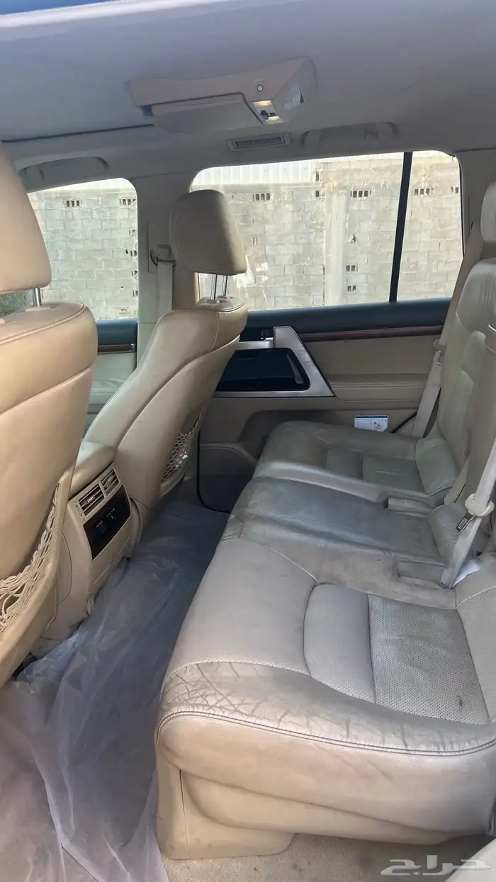 لاندكروزر 8