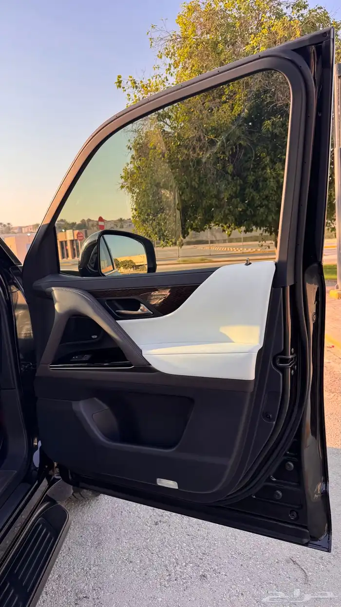 جيب لكزس 2023 29