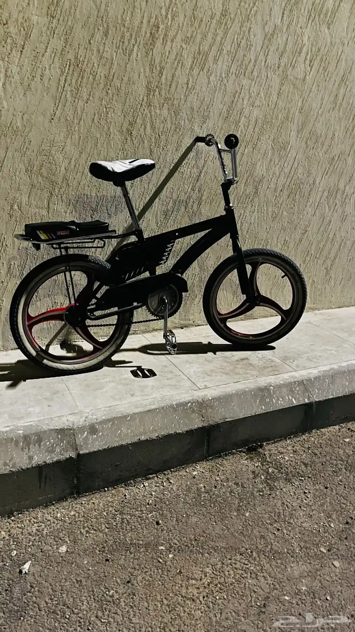 سيكل رامبو كفرات مروحه لون السيكل اسود السعر 300 مع مسكات 5