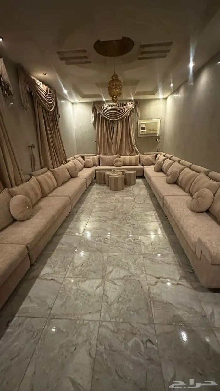 كنب ومكيف مستعمل للبيع 0