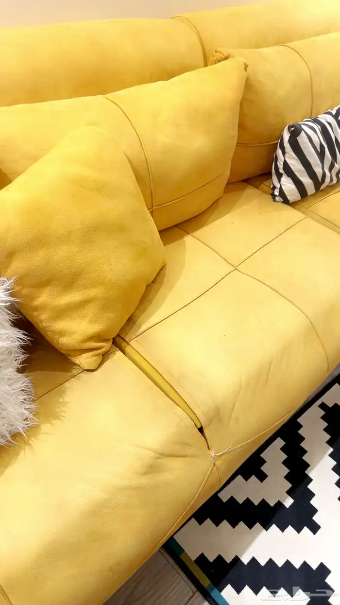 كنب مستخدم نظيف 3