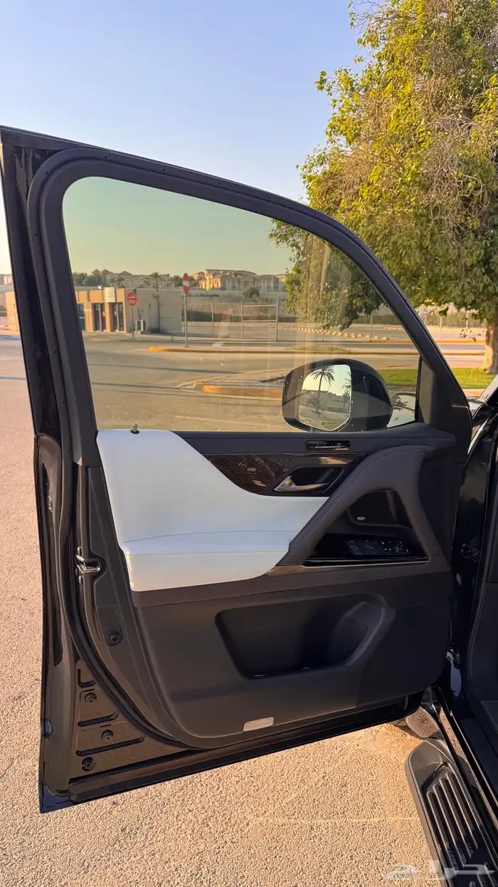 جيب لكزس 2023 12