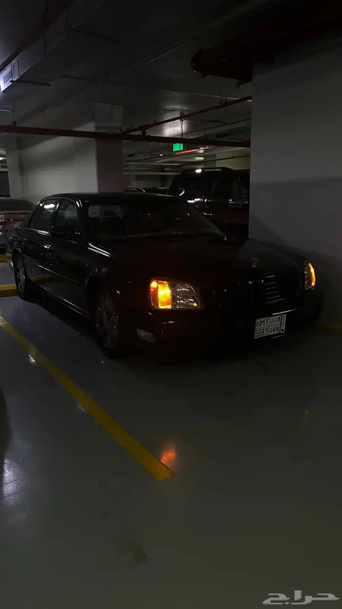 كاديلاك ديفيل DTS 9