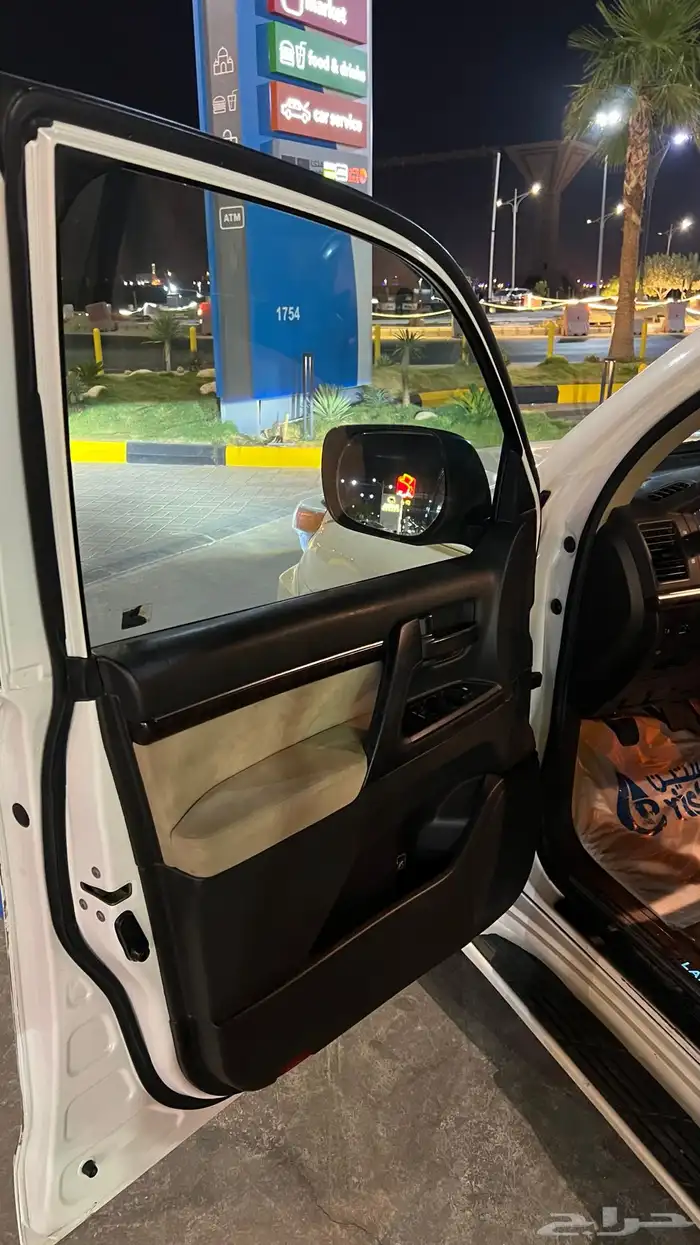 لاند كروز جي اكس ار (2009) 18