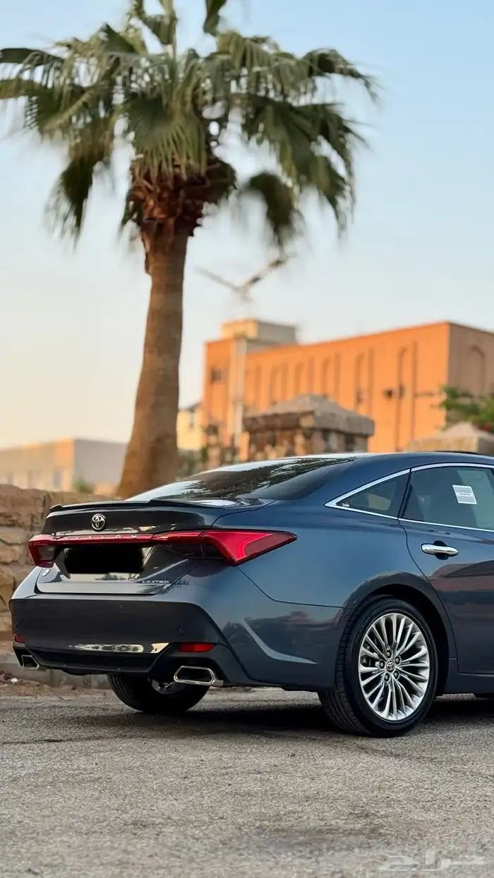 للبيع افالون 2021 ((فل كامل)) نظيفة جدا  ((ممشى قليل)) 20