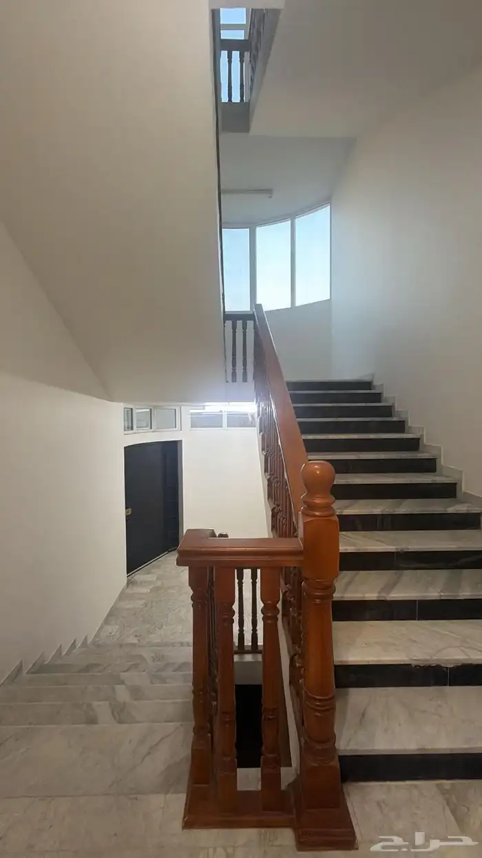 فيلا للبيع الطائف الحلقة الشرقيه 4