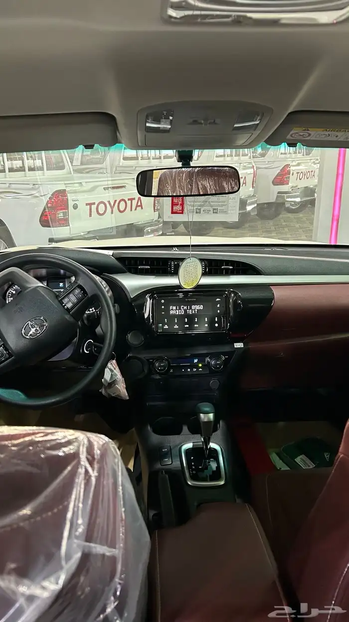 هايلوكس اتوماتيك بنزين. فل كامل بدون دبل 2025 بأقل سعر 7