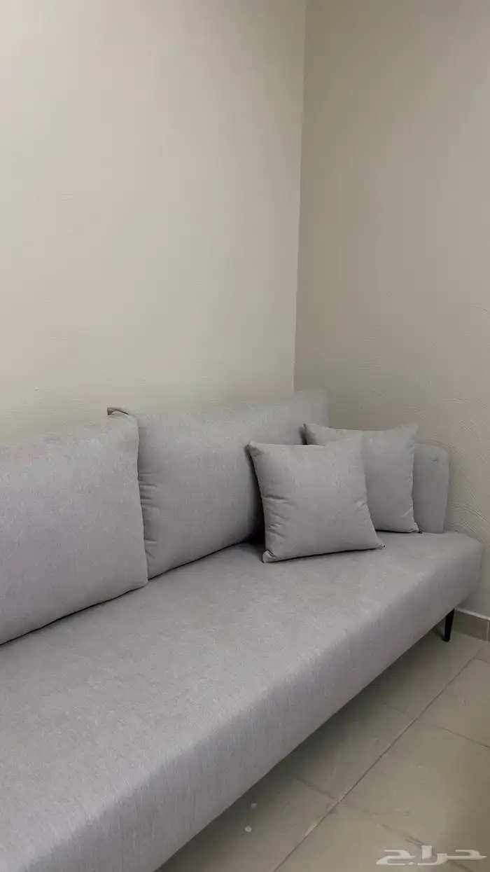 كنب رمادي جديد نظيف لم يستعمل 3