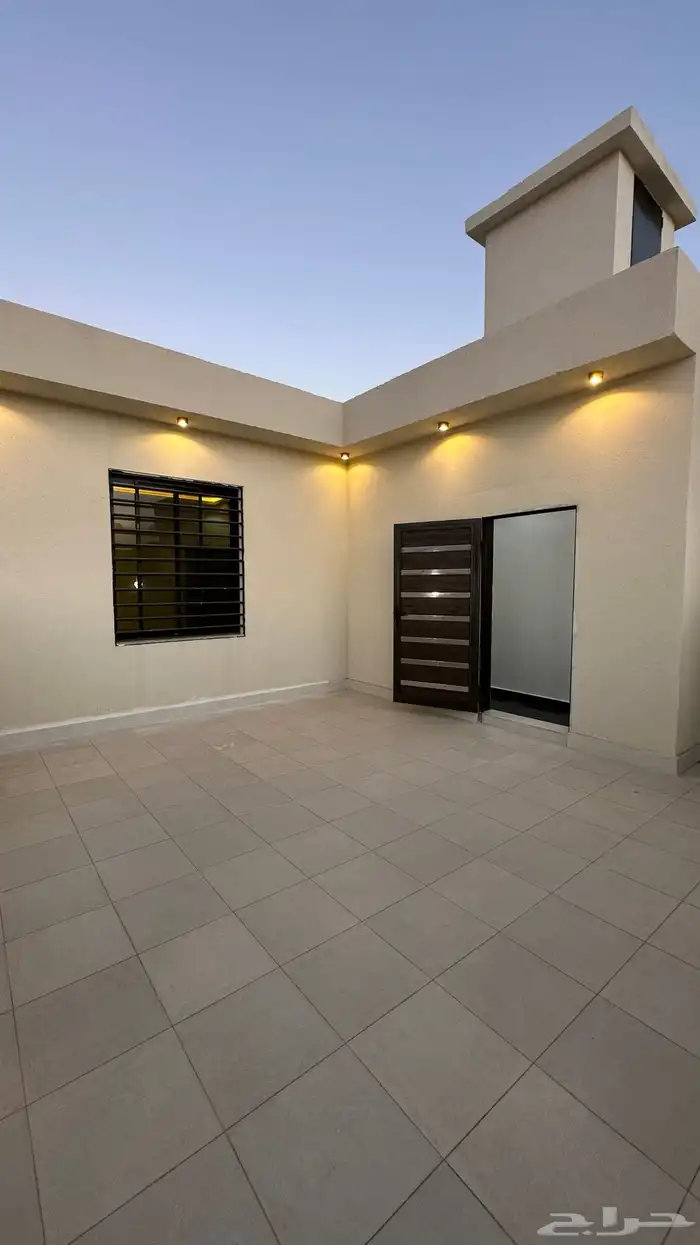 شقق وارواف للبيع خميس مشيط حي الطلح 44