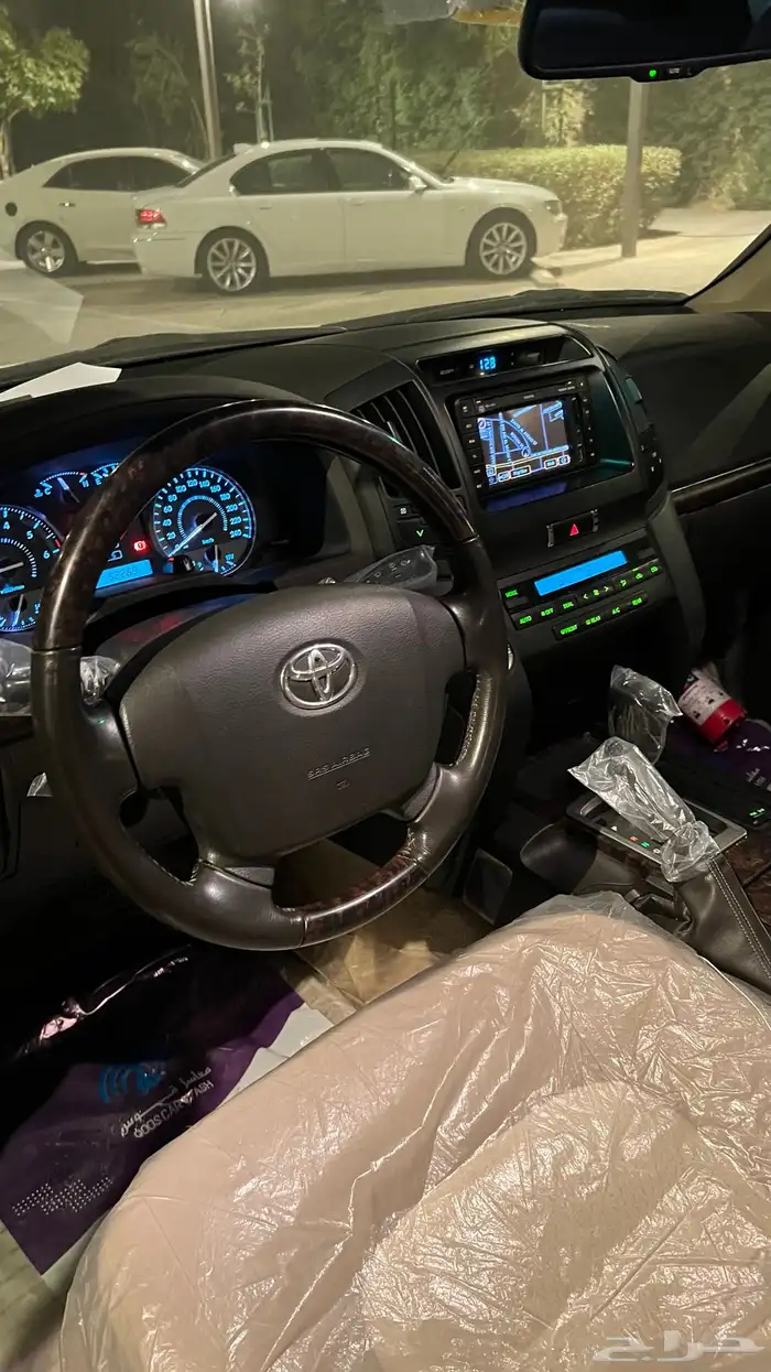 لاندكروزر ((مخزن بحالة الوكاله)) 30