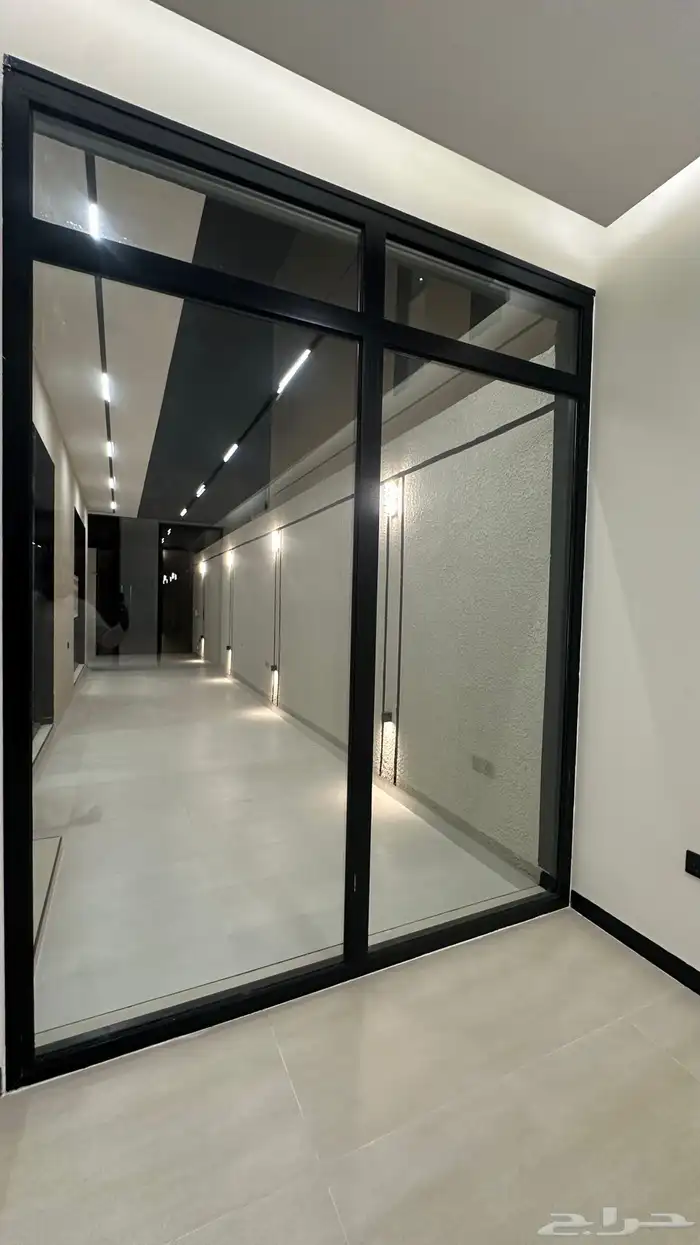 للبيع فيلا حي اشبيلية 12