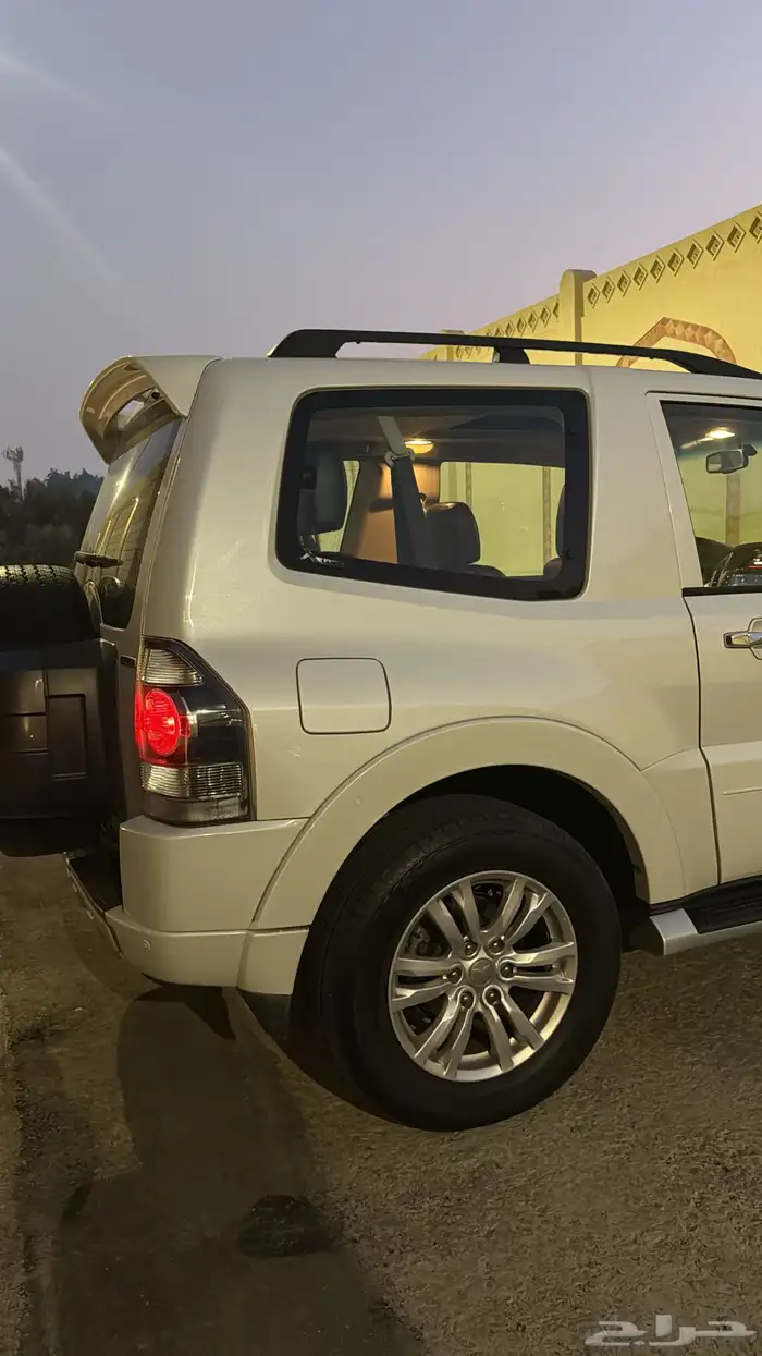 متسوبيشي باجيرو ربع 5