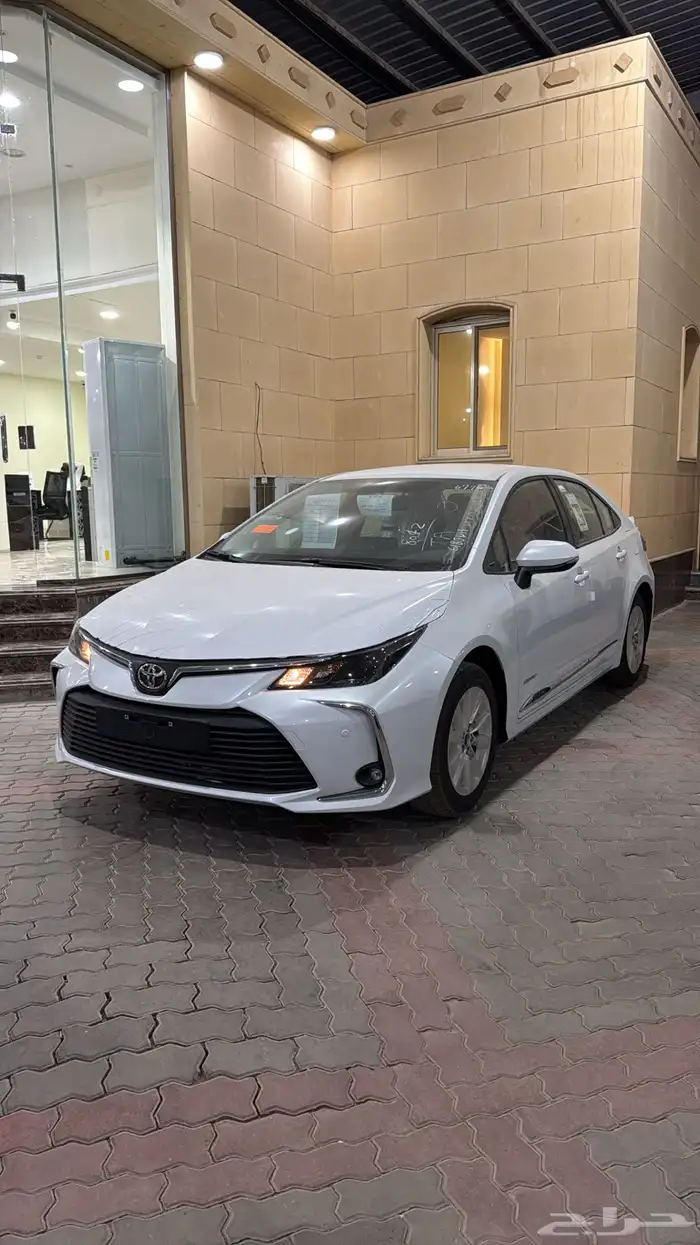 تويوتا كورلا XLI المطور جنوط بنزين 2025 0
