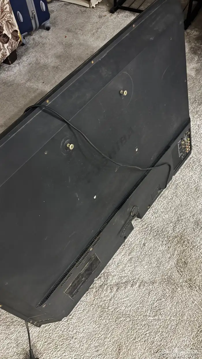 شاشة 45 بوصة 2