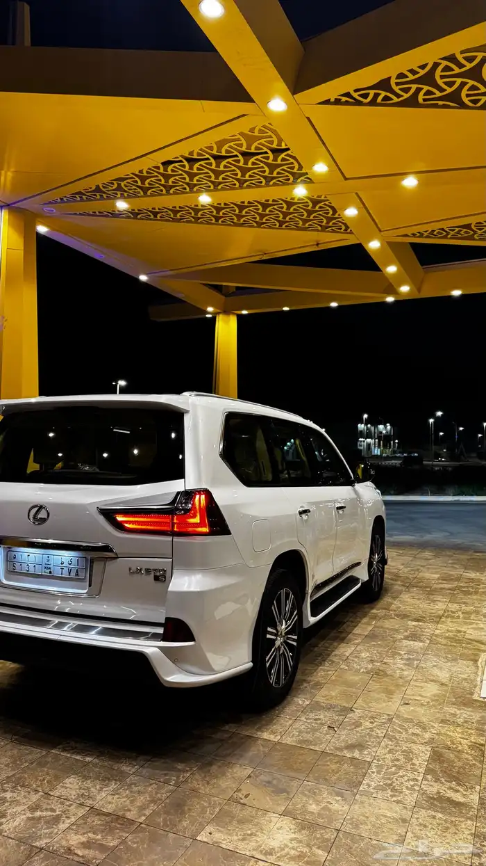 لكزس 2021 فل كامل عبداللطيف جميل 4