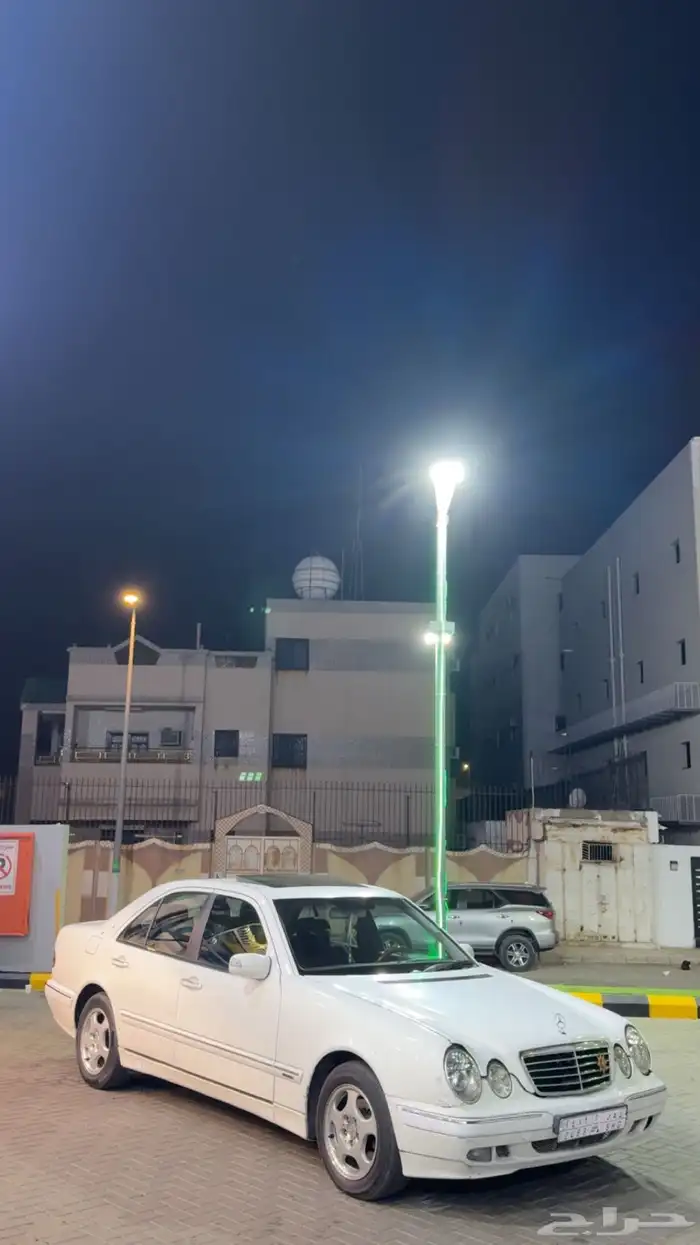 مرسيدس بنز E240 موديل 2002 19