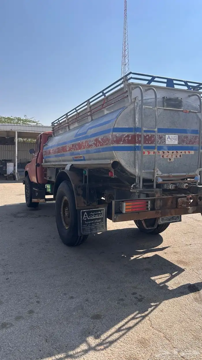 وايت تايوتا 82 1