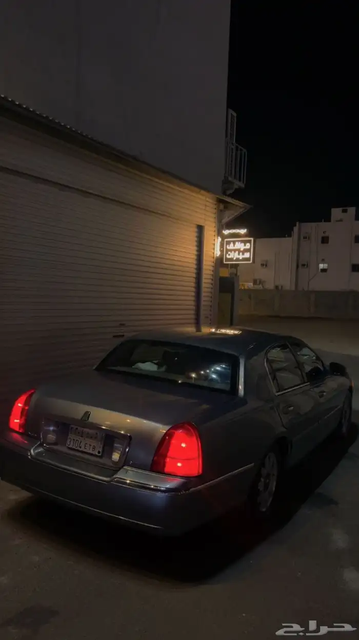 لنكولن تاون كار 2006 سقنتشر 10