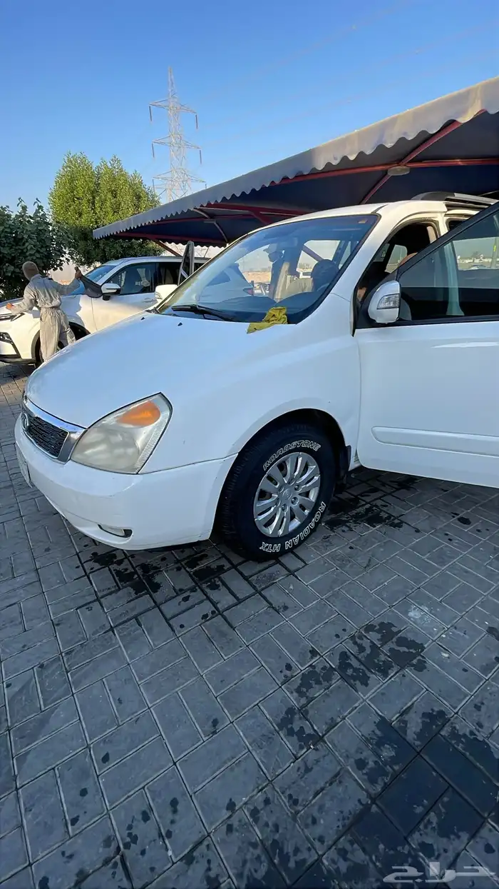 كيا كرنفال موديل 2013 ماشي 359000KM 20