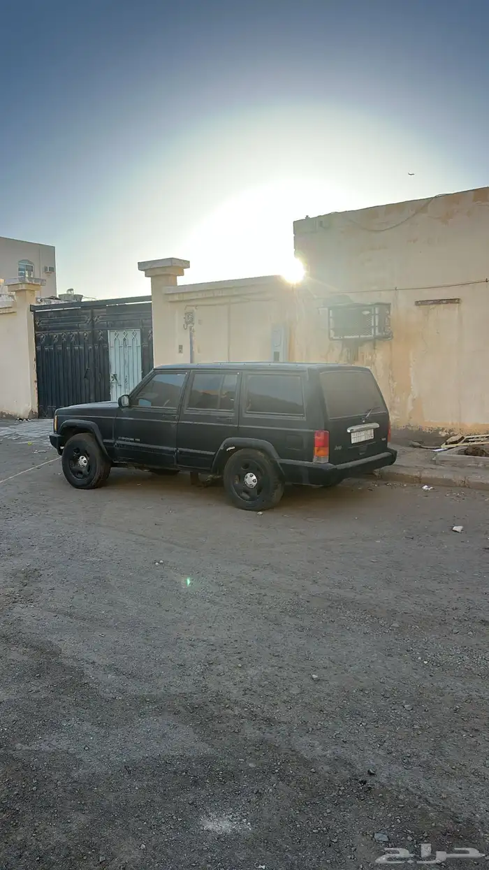 جيب شيروكي قطع غيار 4