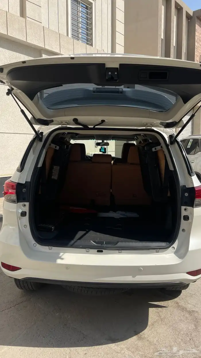 فورتشنر ديزل نضيف وكالة 2021 للبيع 2