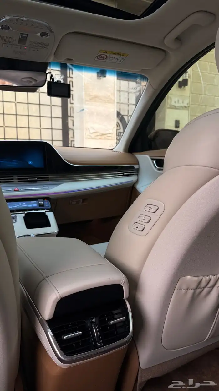 هونداي ازيرا 2020 ( بنزين) v6 فل كامل بانوراما 18