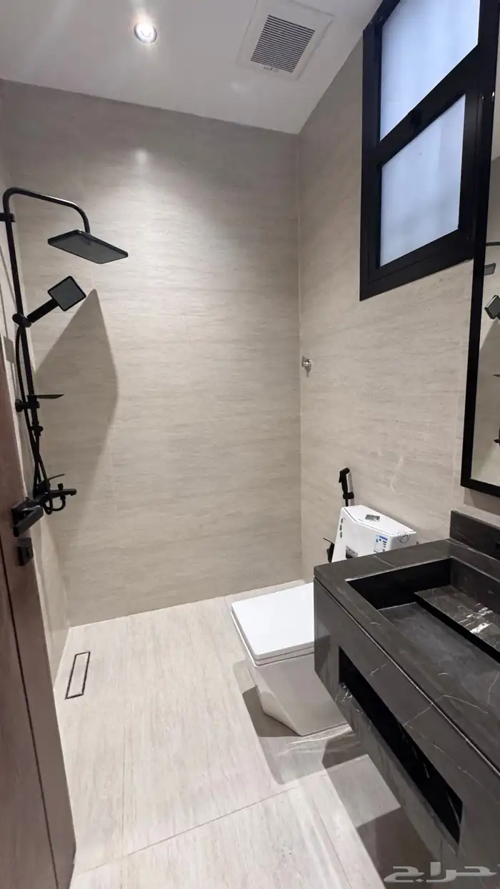 للبيع شقق ارضيه مداخل مستقله وعلوى مع سطح المحاله ابها 38