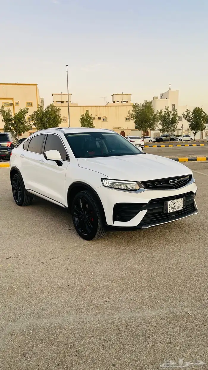 جيلي توجيلا 2022 فل كامل دفع رباعي قيادة ذاتيه بودي وكالة 8