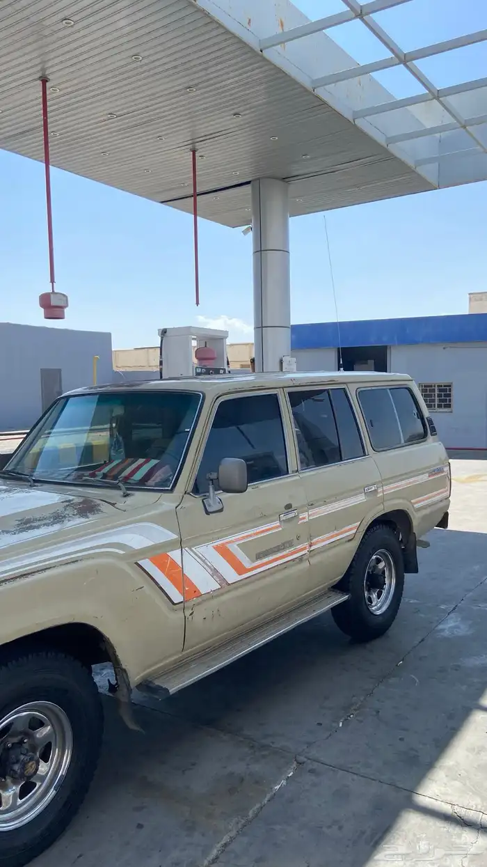 للبيع صالون مديل 85 نضيف اقبل ببدل هايلوكس 0