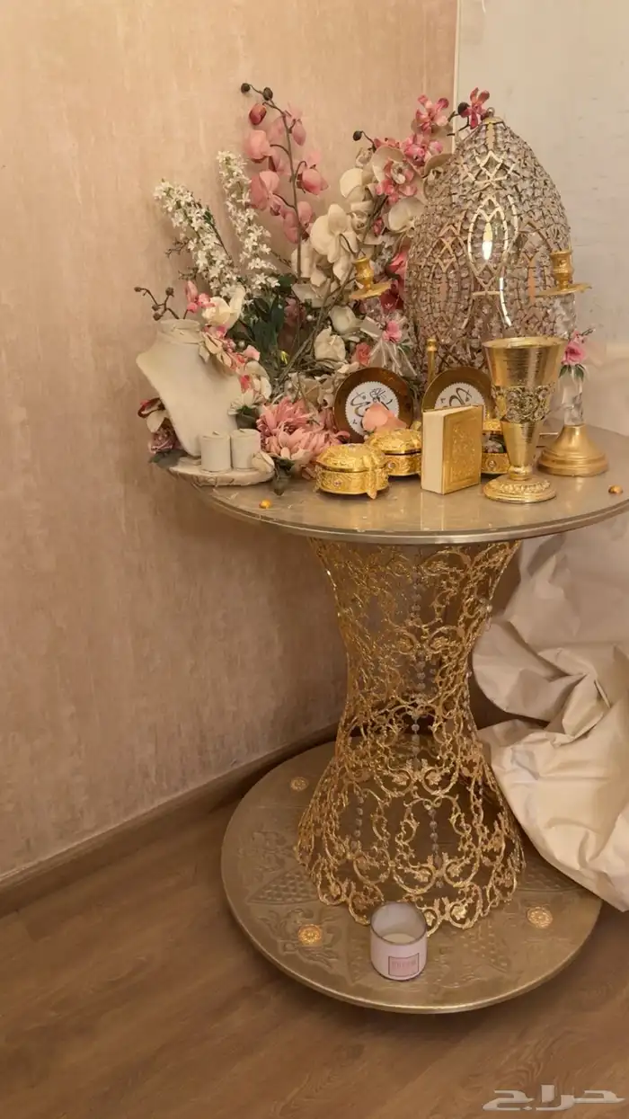 عربية ملكة 0