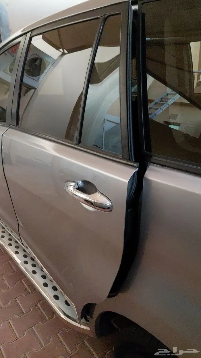 أنوفا فاغن 0