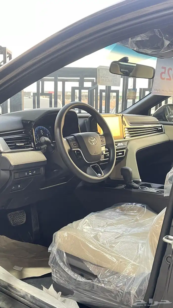 تويوتا كامري E 2025 7