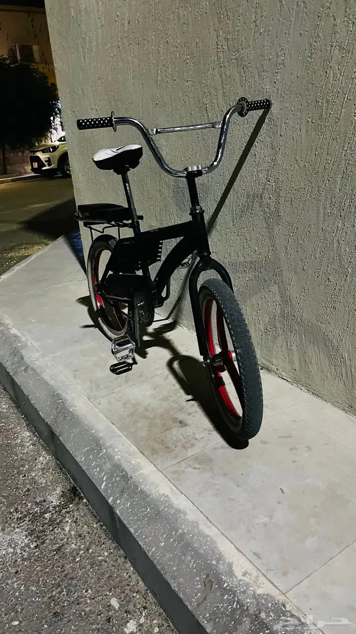 سيكل رامبو كفرات مروحه لون السيكل اسود السعر 300 مع مسكات 4