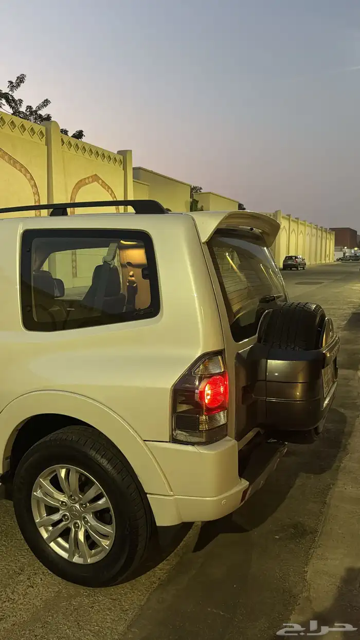 متسوبيشي باجيرو ربع 3