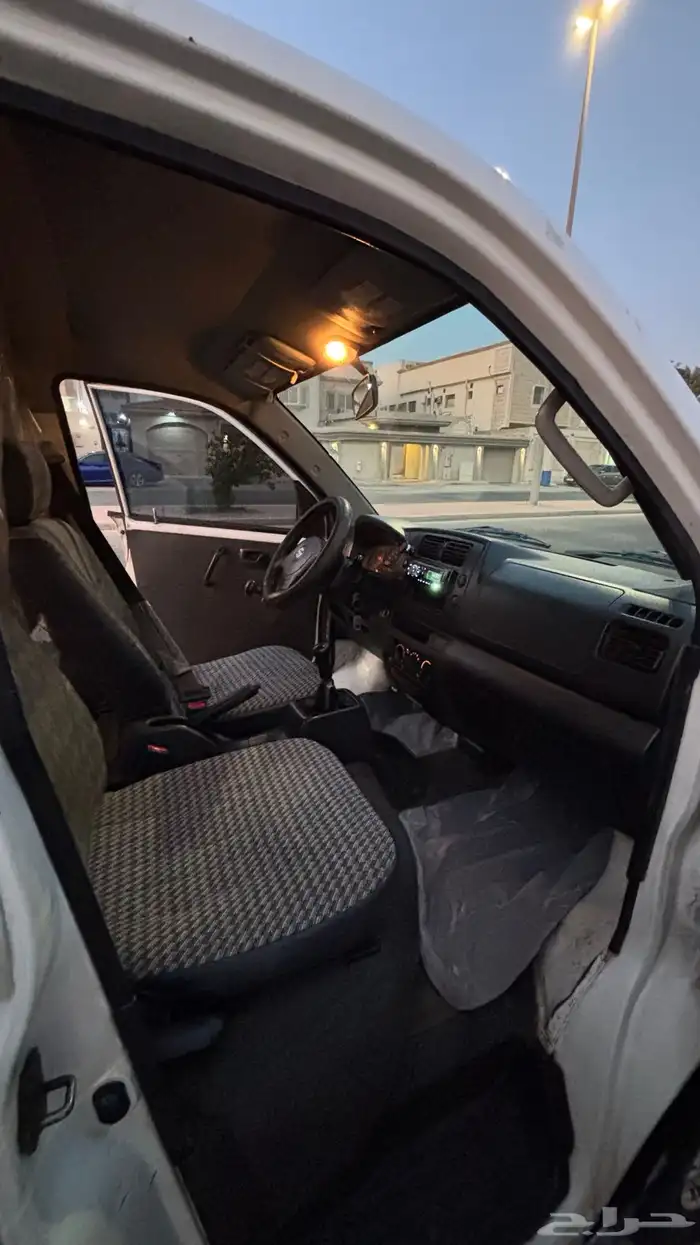 سزوكي فان APV 2009 6