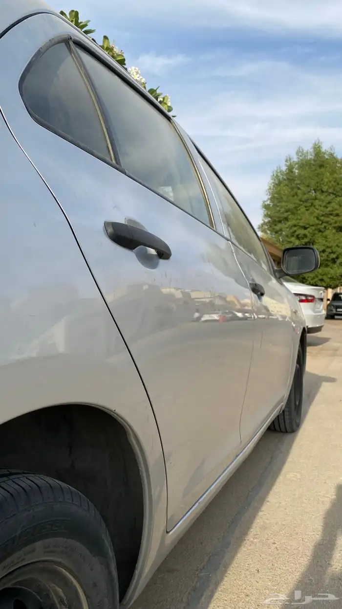 للبيع يارس 2013 5