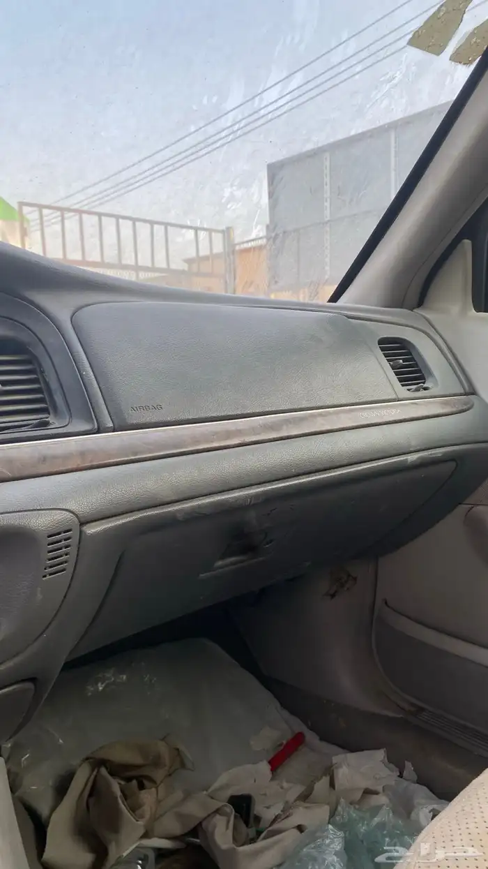 يوجد لدي قطع فورد فكتوريا 26