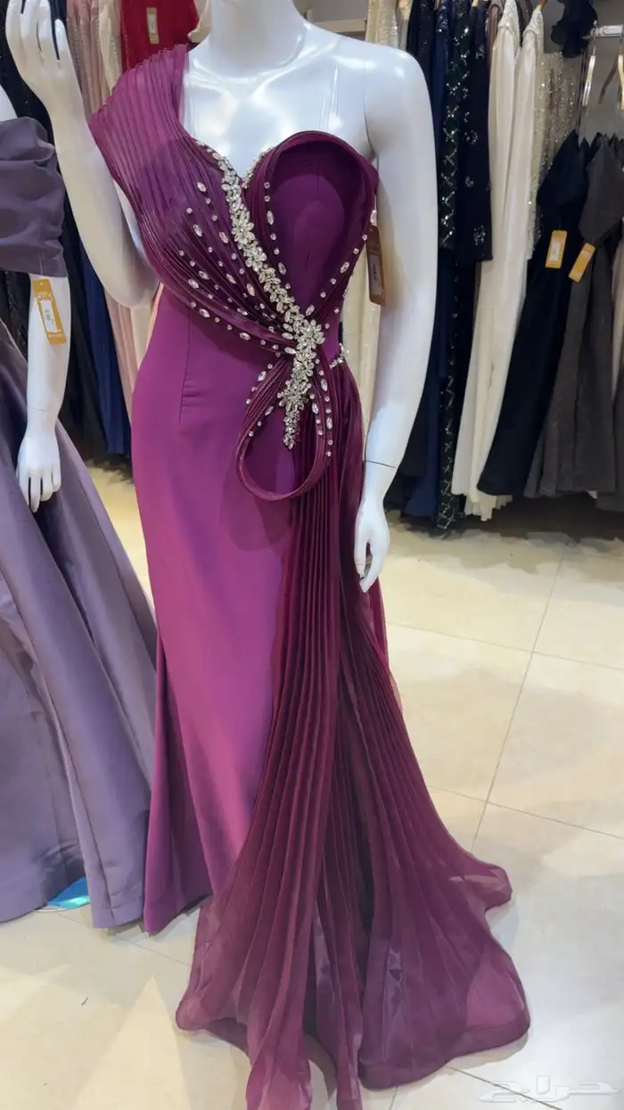 فستان للبيع جديد 0