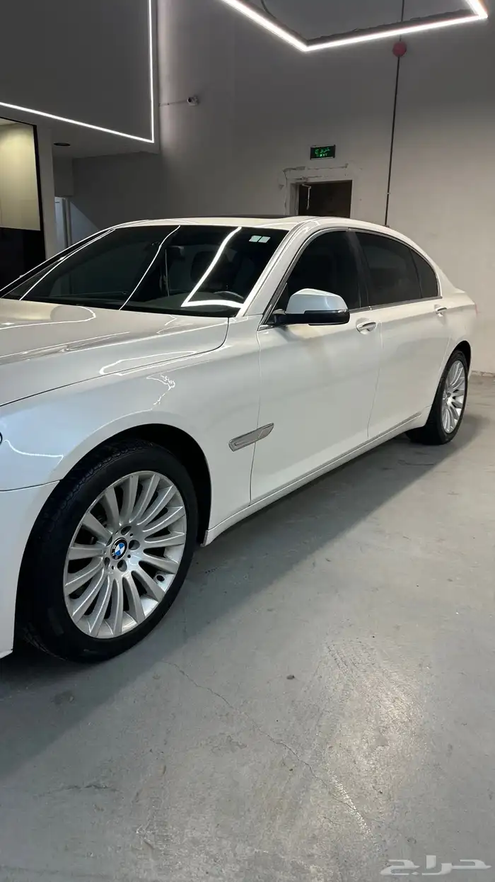 بي ام الفئة السابعة 2014 44