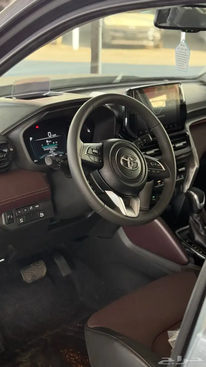 تويوتا أوربان كروزر فل كامل 2026 كاش وتقسيط 10