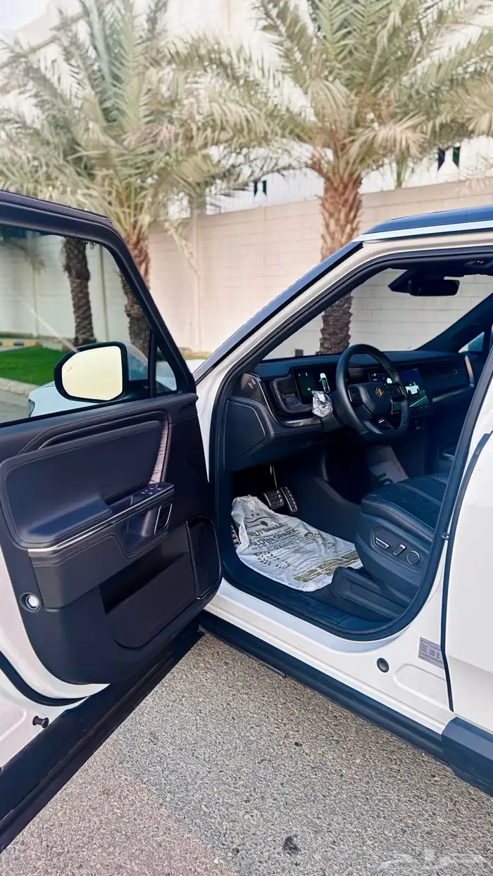 ريفيان R1S 2023 للبيع 17