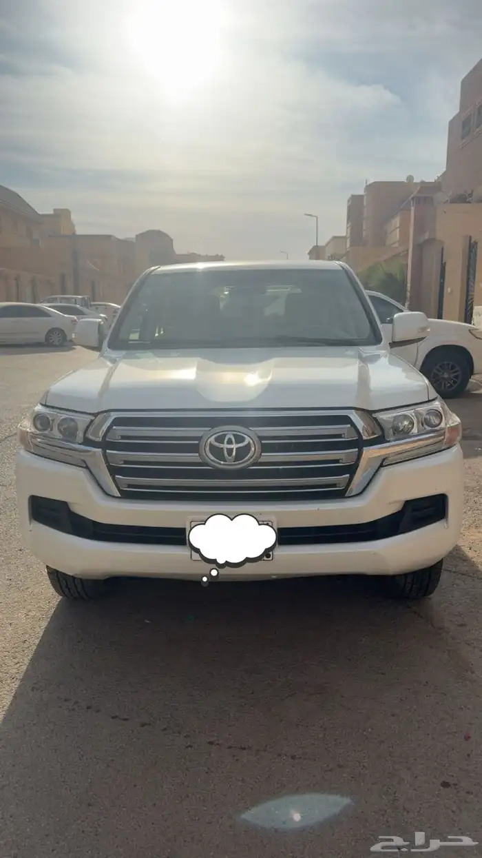 لاندكروزر 2018 V6 8