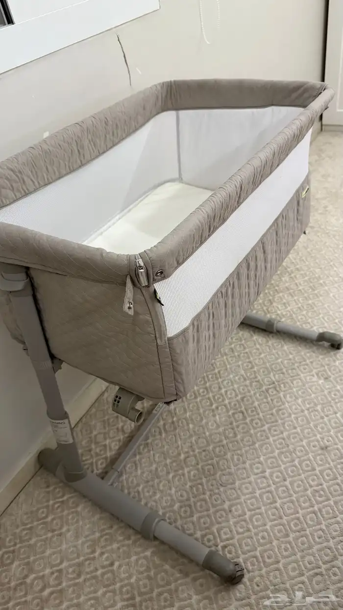 سرير اطفال هزاز وكفرات 0