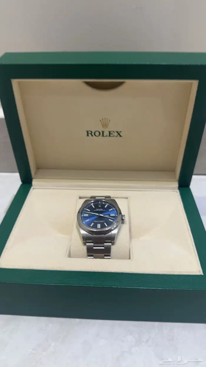 ساعه رولكس اصلية استخدام نادر جدا  والساعه رائعه . 0