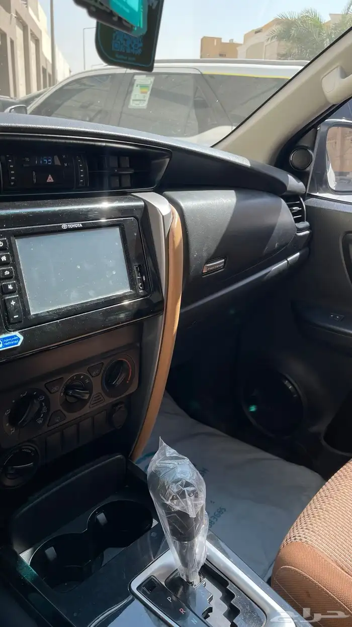 فورتشنر ديزل نضيف وكالة 2021 للبيع 6