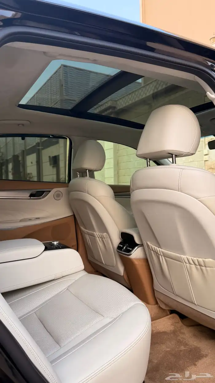 هونداي ازيرا 2020 ( بنزين) v6 فل كامل بانوراما 17