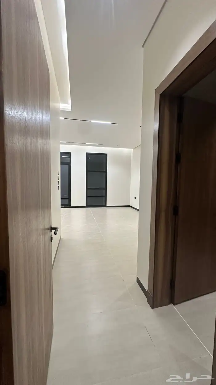 للبيع فيلا حي اشبيلية 17