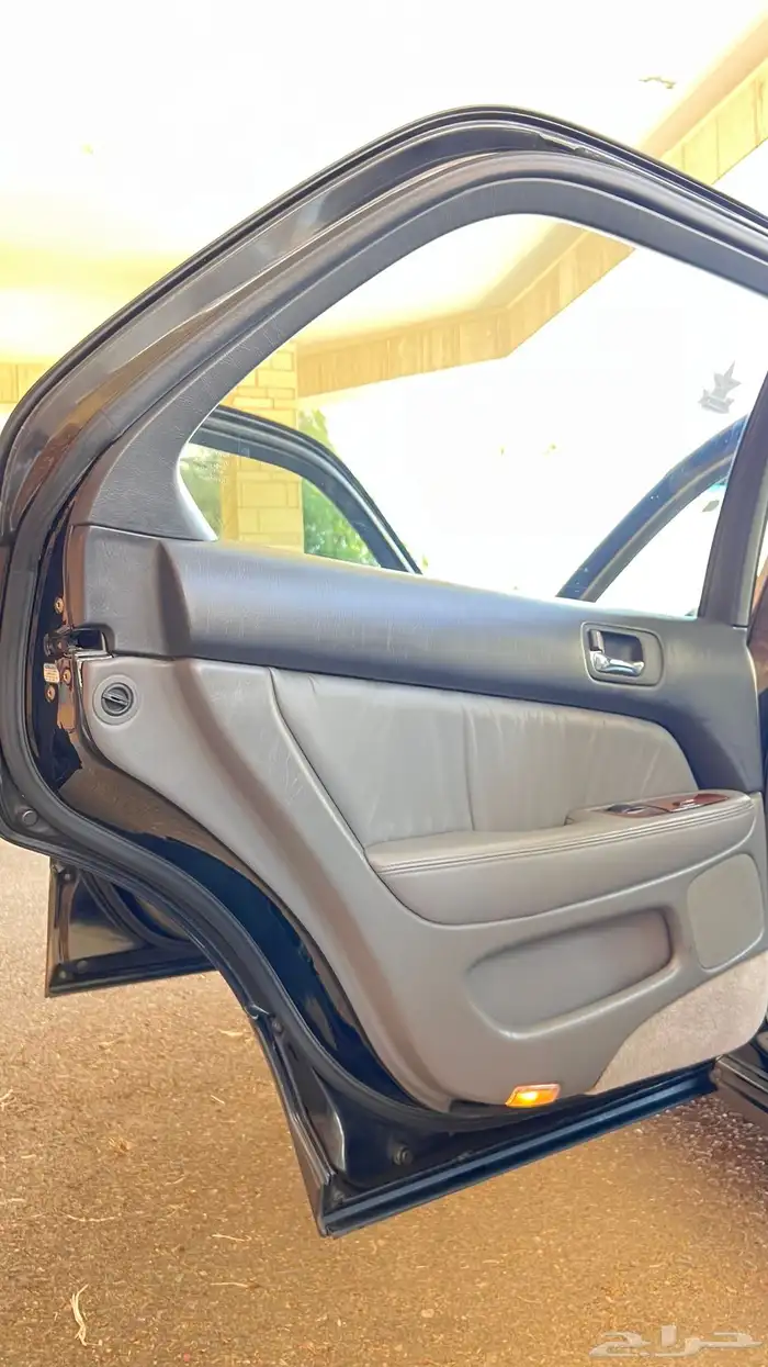 لكزس 400 مخزن 25