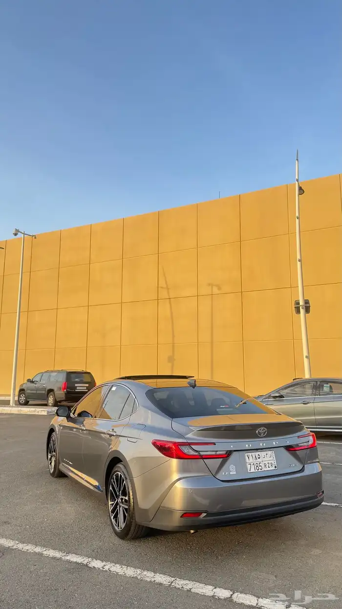 كامري 2025 LE تيتانيوم هايبرد 5