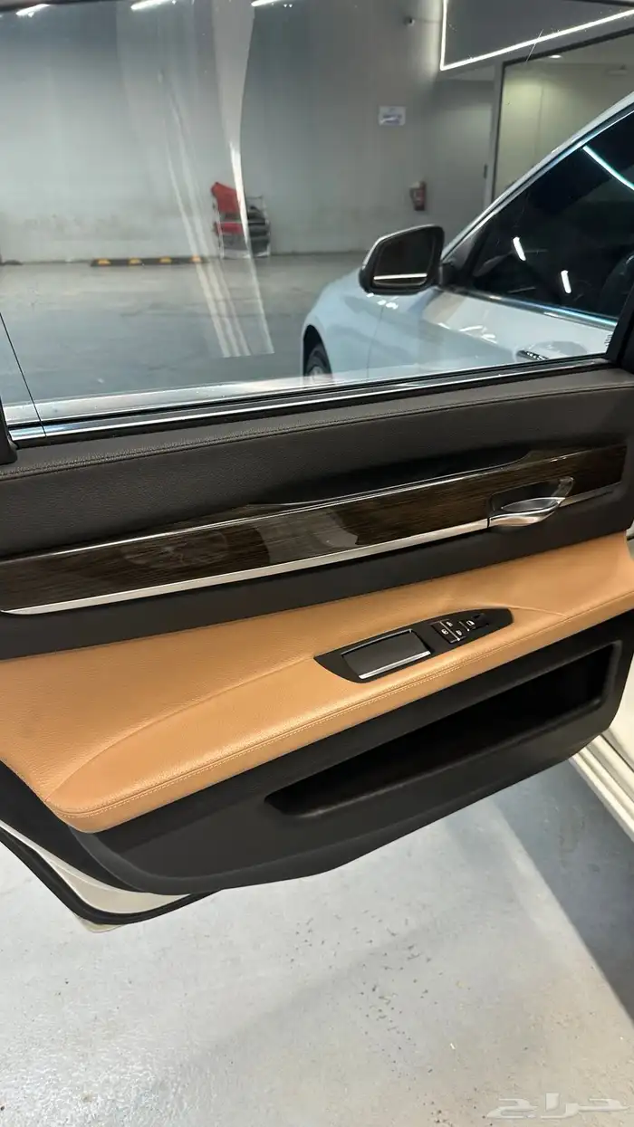 بي ام الفئة السابعة 2014 11